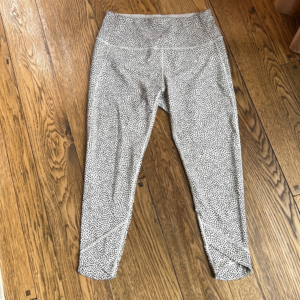 NWOT CALIA by Carrie Underwood spotted athletic leggings size L